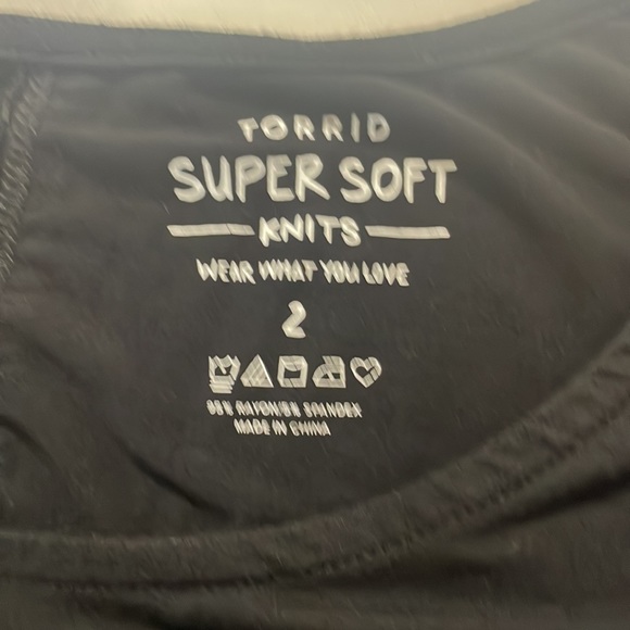 Torrid Women's Top Long Sleeve Super Soft Knits Black Gold Star Raw Hem - Picture 8 of 10